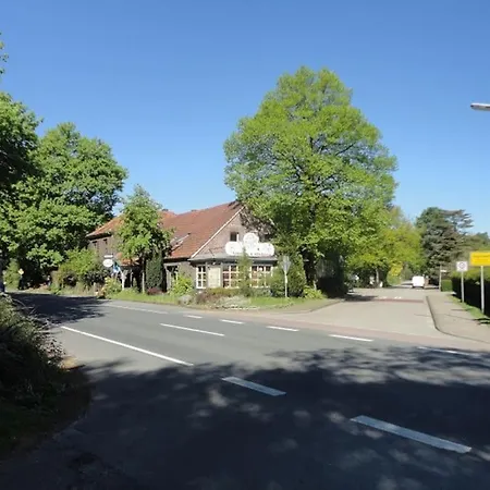 Sonnige Im Waldgebiet Apartamento Schortens